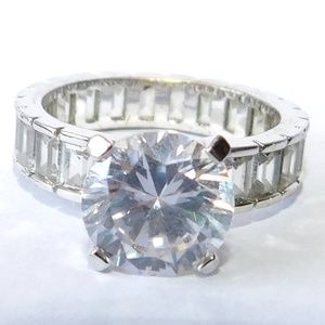 Faux Diamond 2.75 Carat Wedding Engagement Ring
